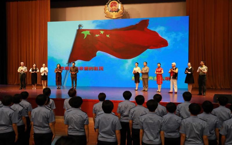 陜西警官職業(yè)學(xué)院?jiǎn)握锌荚? class=